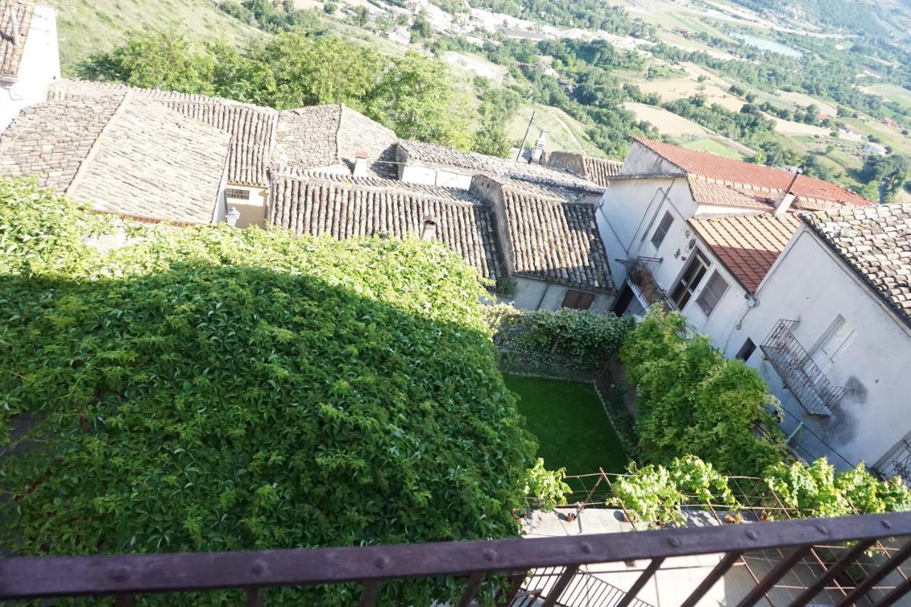 Rosciano Palazzo De Fabritiis住宿加早餐旅馆 外观 照片