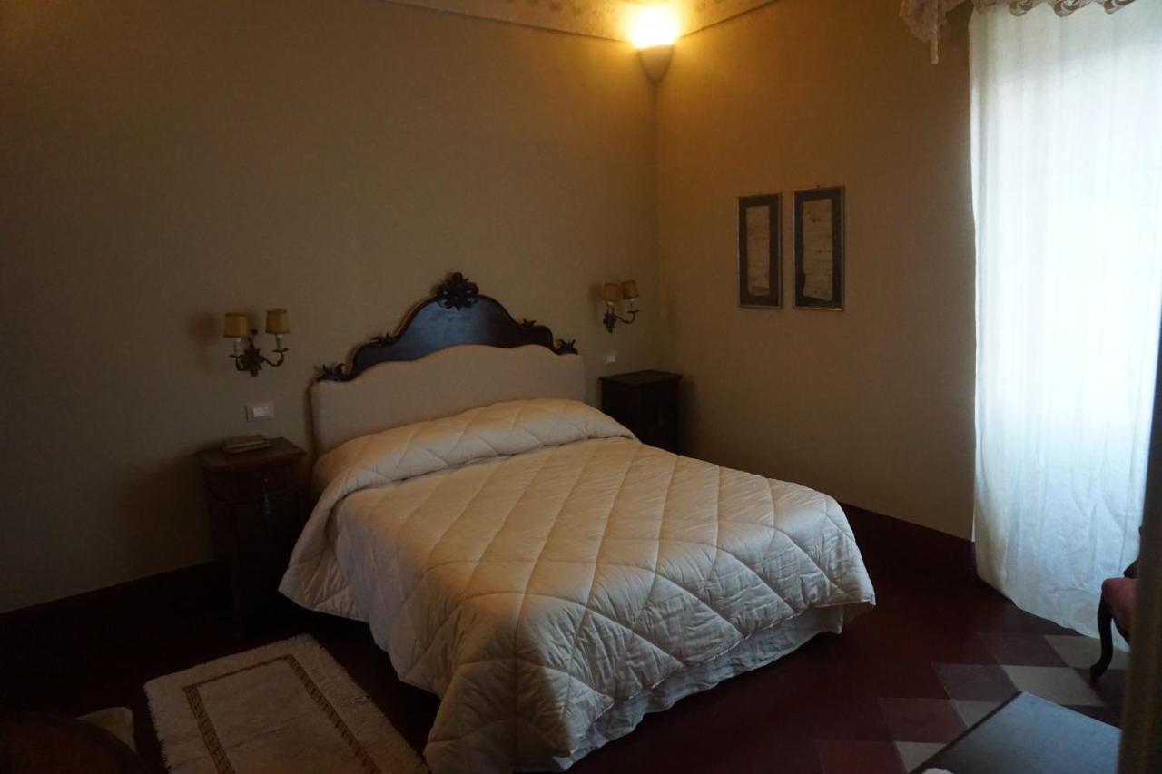 Rosciano Palazzo De Fabritiis住宿加早餐旅馆 外观 照片