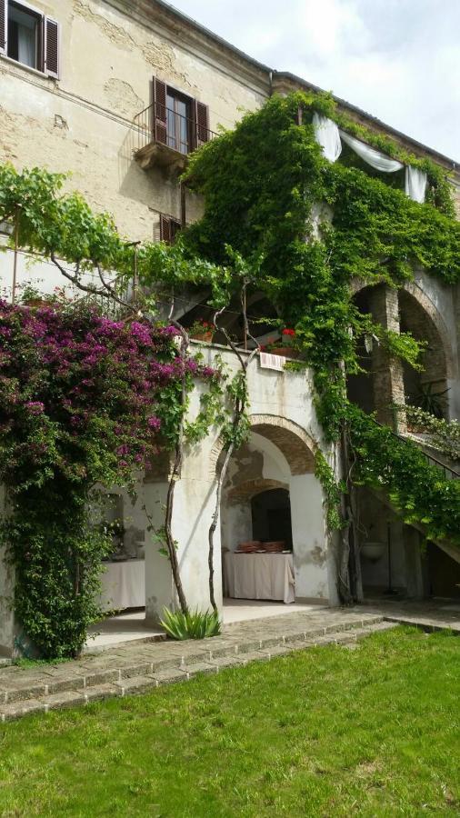 Rosciano Palazzo De Fabritiis住宿加早餐旅馆 外观 照片