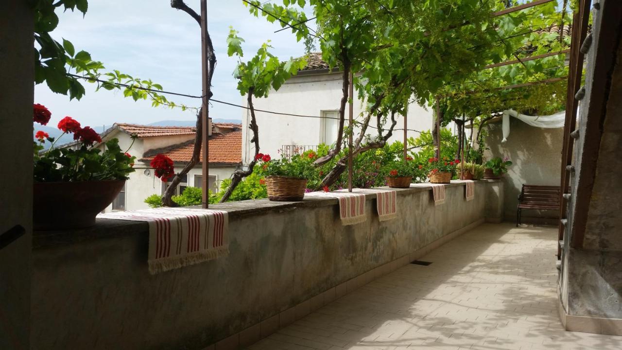 Rosciano Palazzo De Fabritiis住宿加早餐旅馆 外观 照片