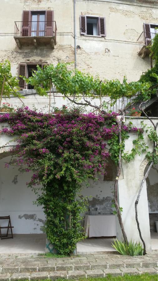 Rosciano Palazzo De Fabritiis住宿加早餐旅馆 外观 照片