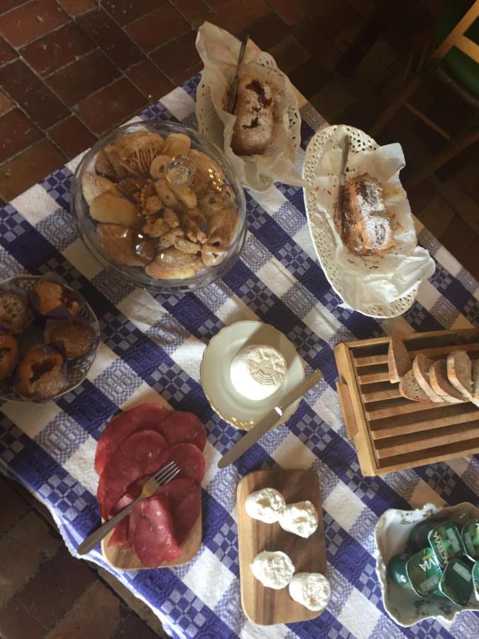 Rosciano Palazzo De Fabritiis住宿加早餐旅馆 外观 照片